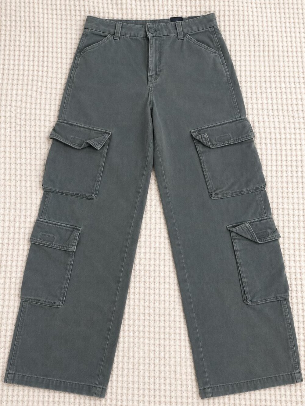 H&M Divided Grey/Green Cargo Pants – Women’s Size 4